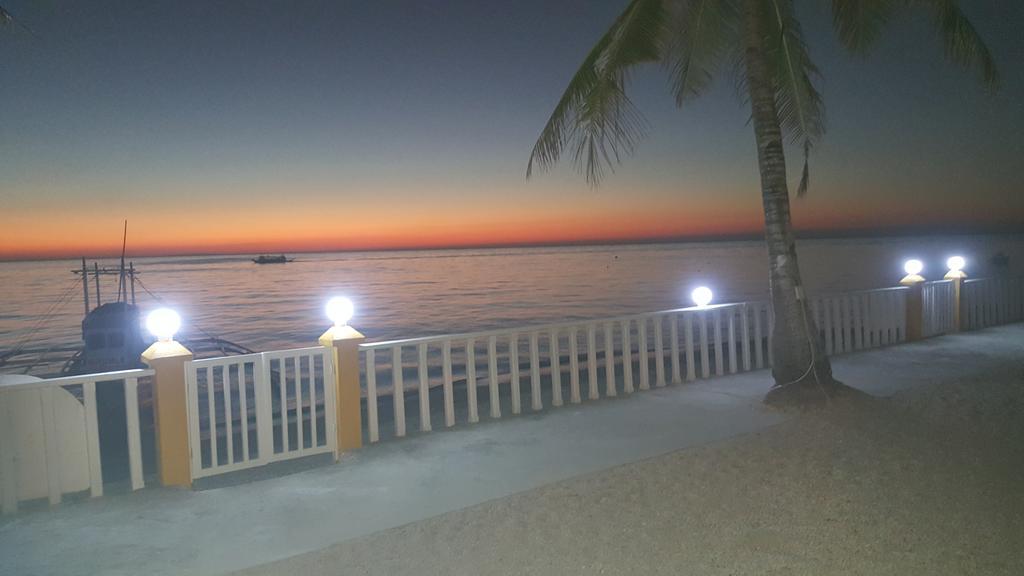 Romblon Island Lanas Beach Resort חדר תמונה