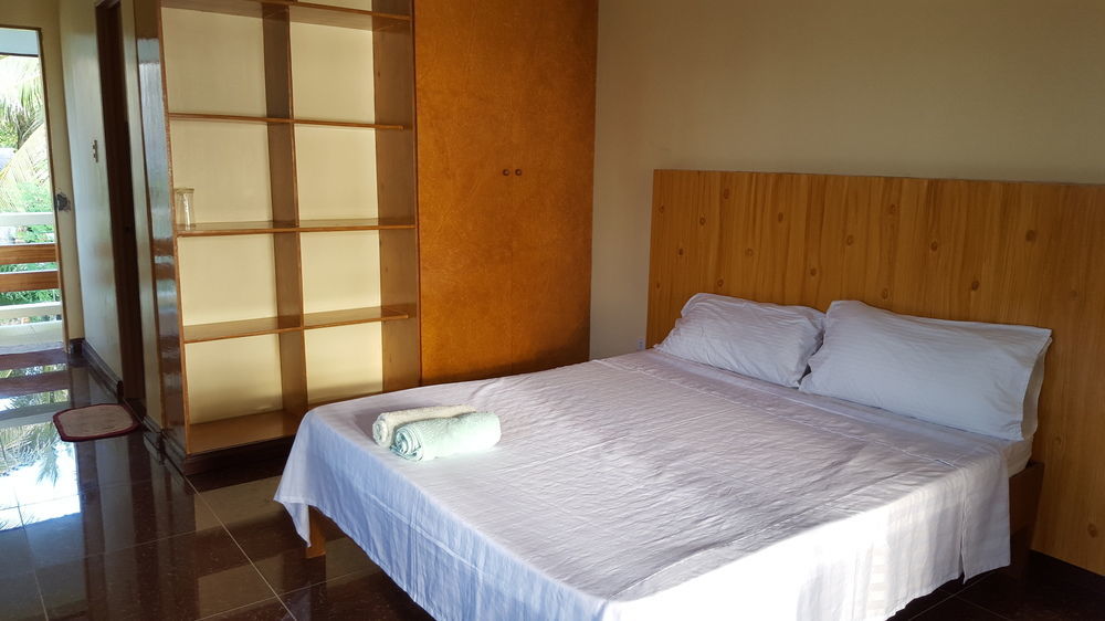 Romblon Island Lanas Beach Resort מראה חיצוני תמונה